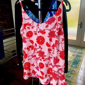 GORGE with a slight peplum. EUC